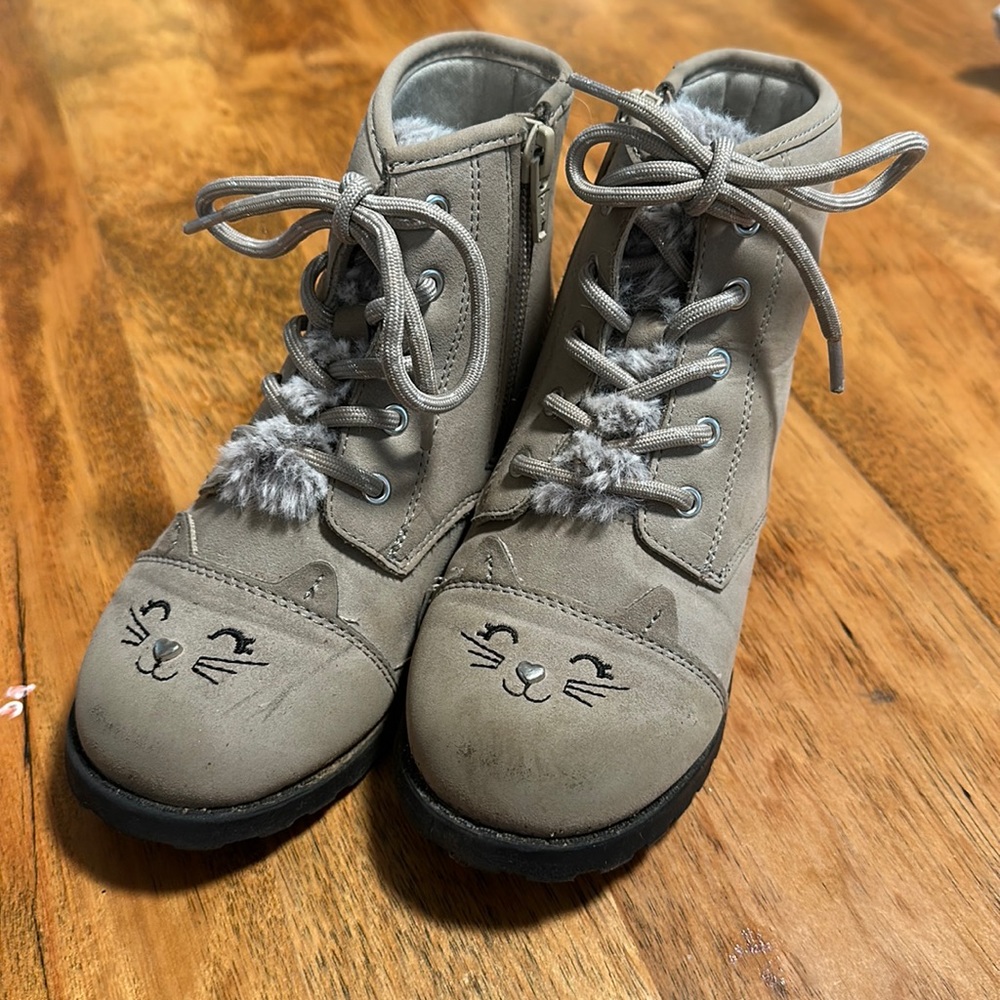 Wonder Nation Cat Boots